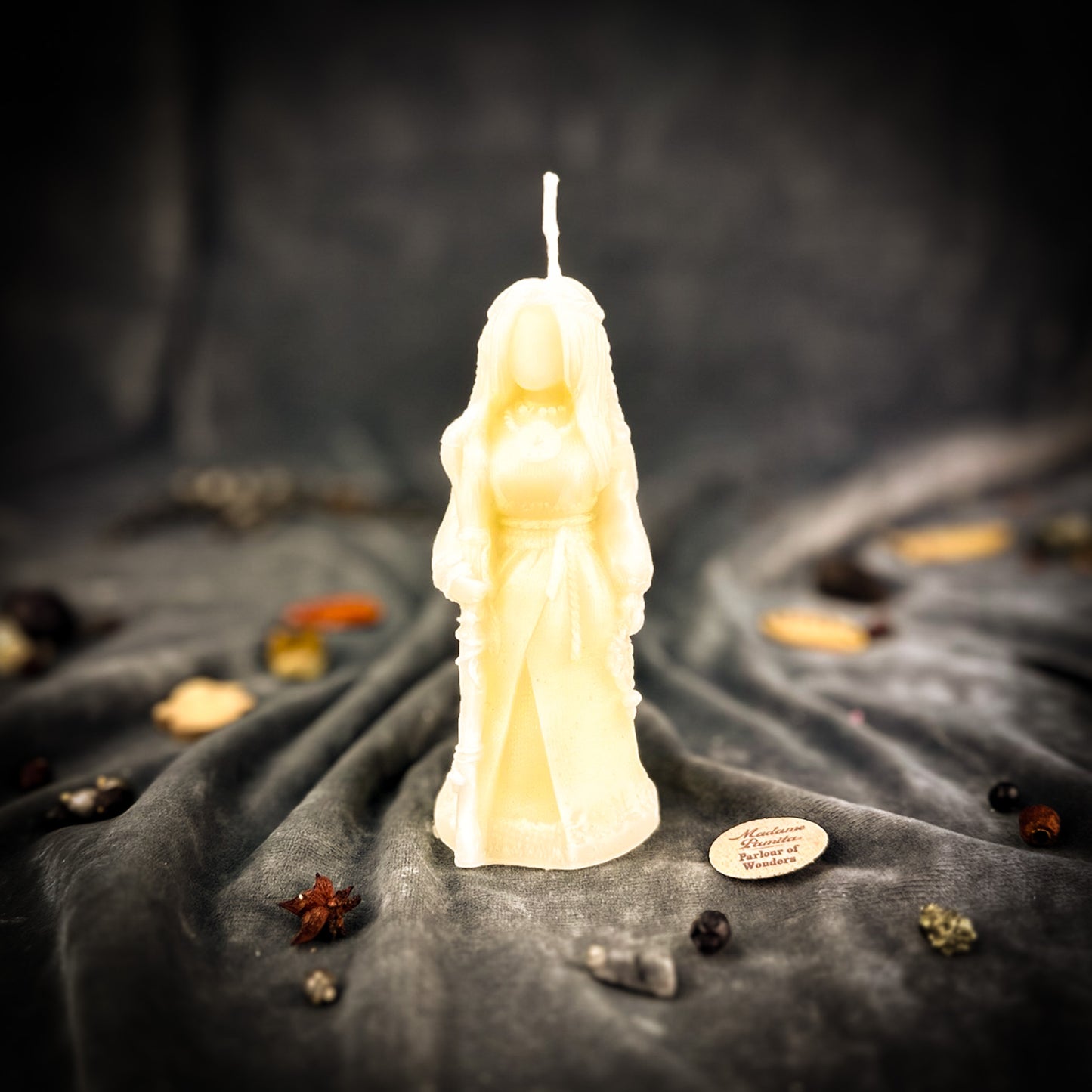 White Molfarka Shaman Candle