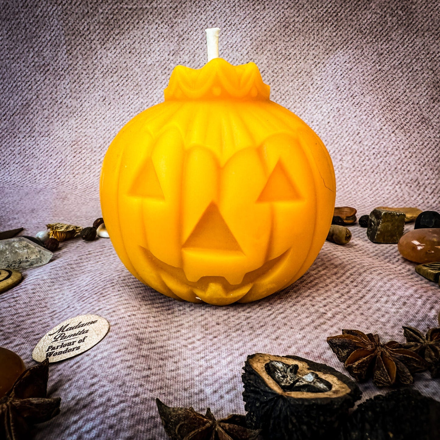 Beeswax Royal Pumpkin Candle