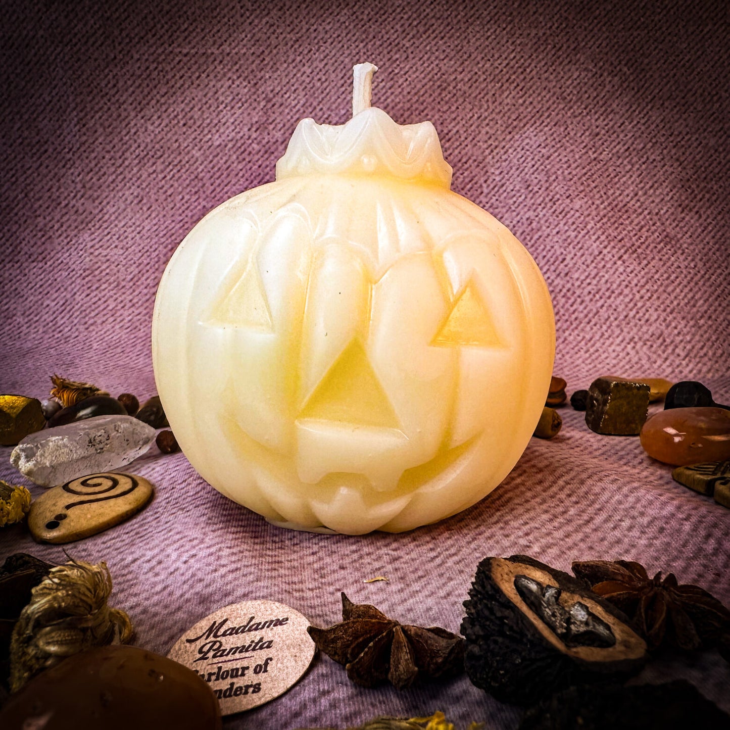 Beeswax Royal Pumpkin Candle