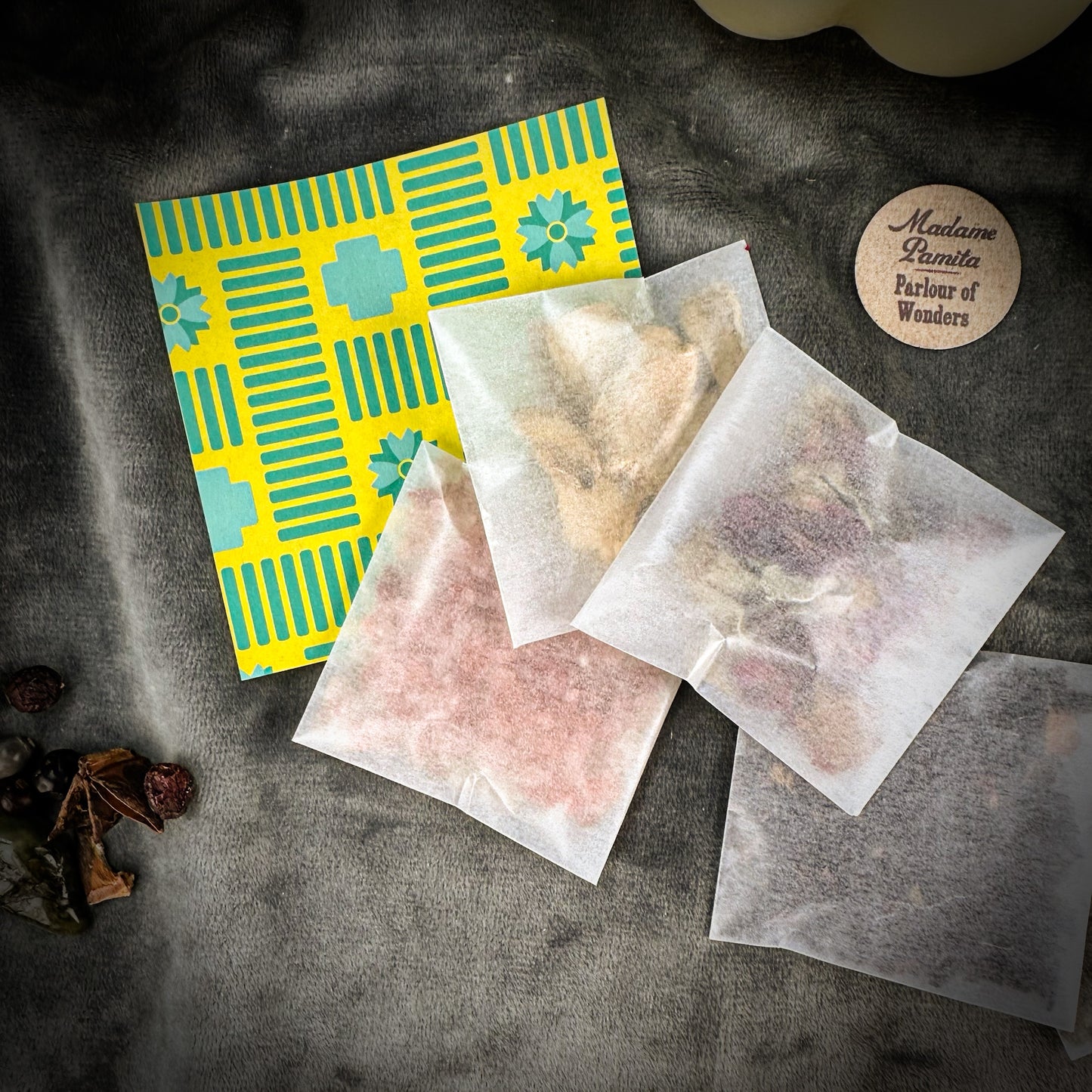 February Aquarius New Moon Striboh Wealth Candle Spell