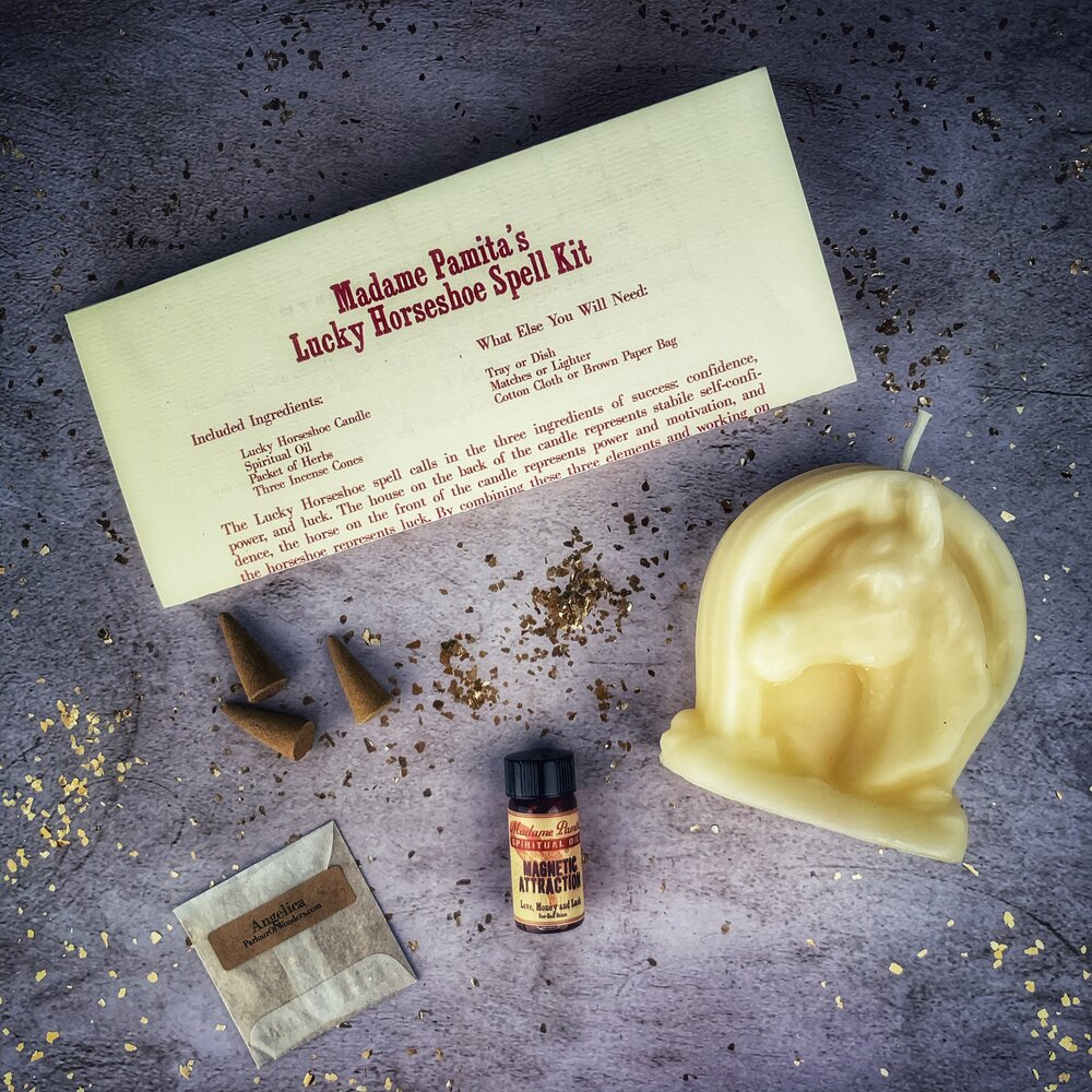 Lucky Horseshoe Candle Spell Kit White